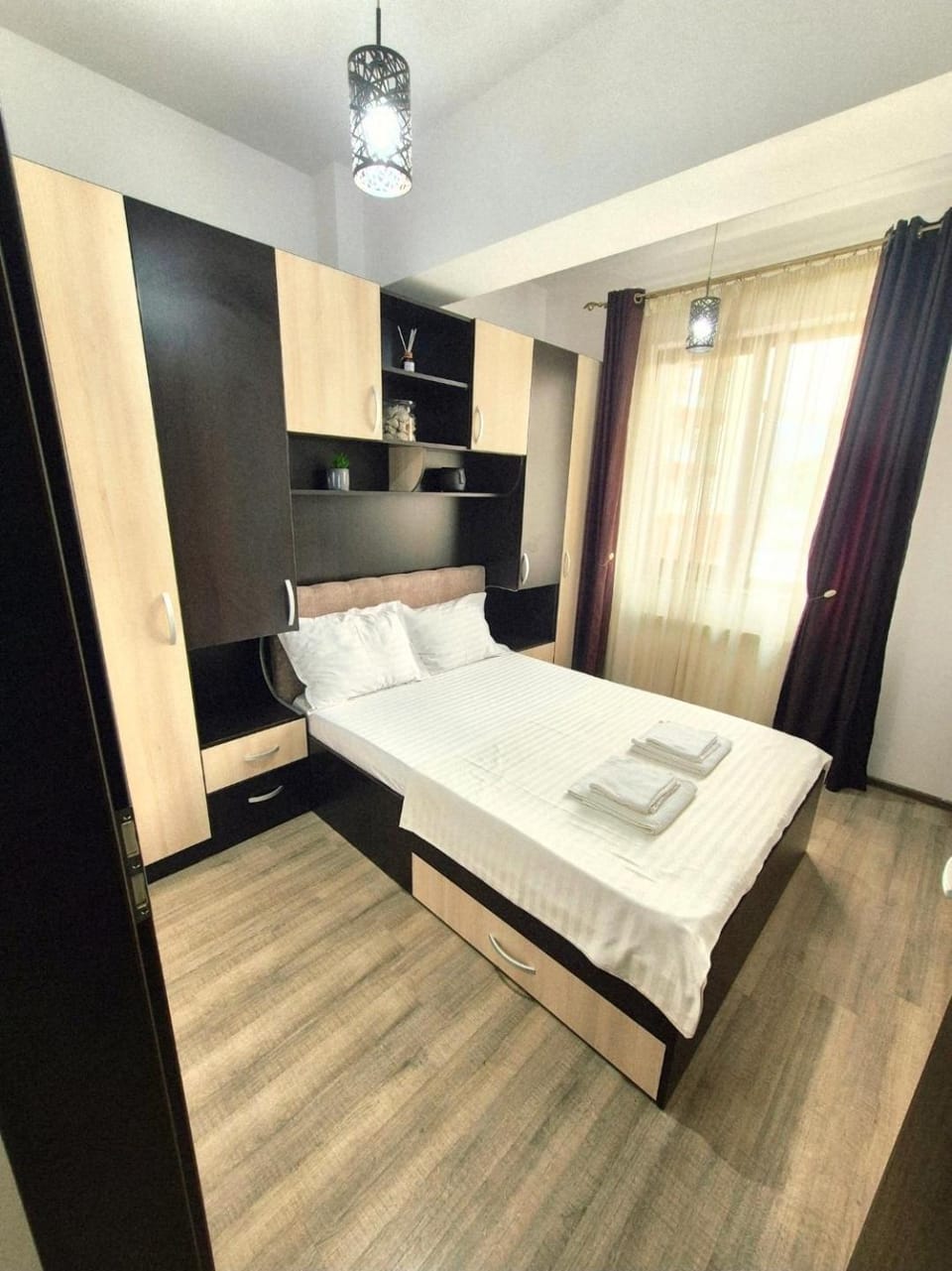 Photo of the whole room, Bedroom, towels, wardrobe