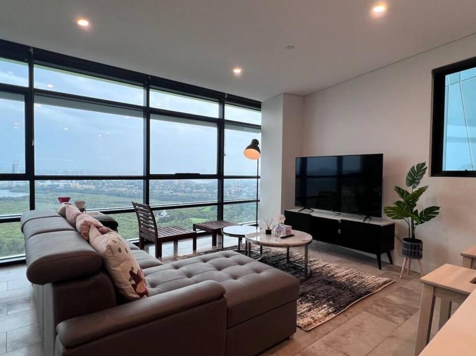 High Level Fabulous View 4Beds APT in Olympic Park Apartment in Sydney