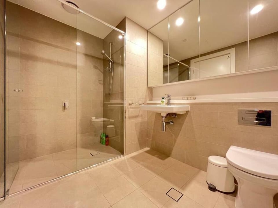 Lovely 2 bedroom APT in centre of Olympic Park Apartment in Sydney