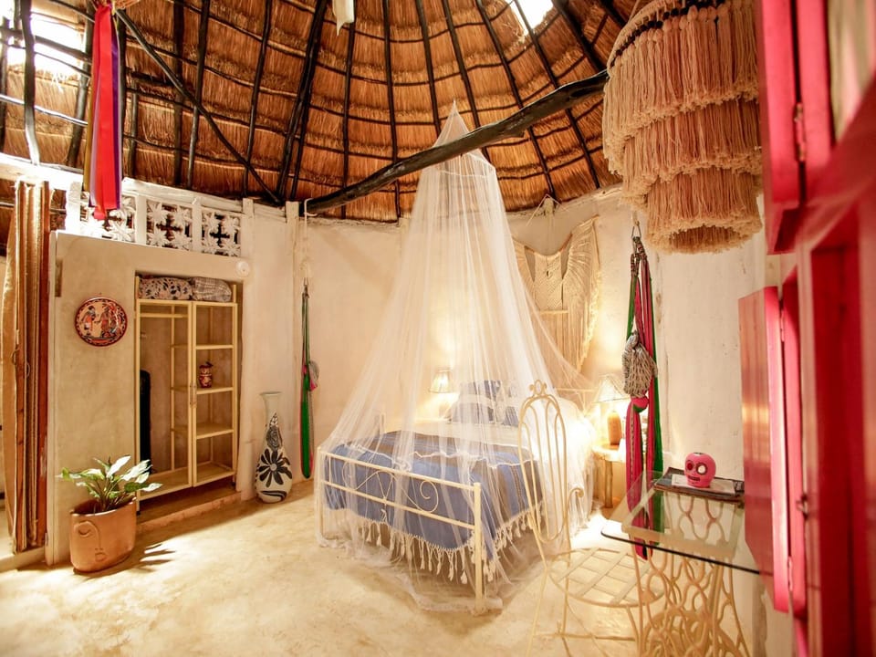 Hotel and Museum Aldea Maya Toktli Orígenes - Pool, Wifi Starlink & Mayan House Museum Tour Hotel in State of Quintana Roo