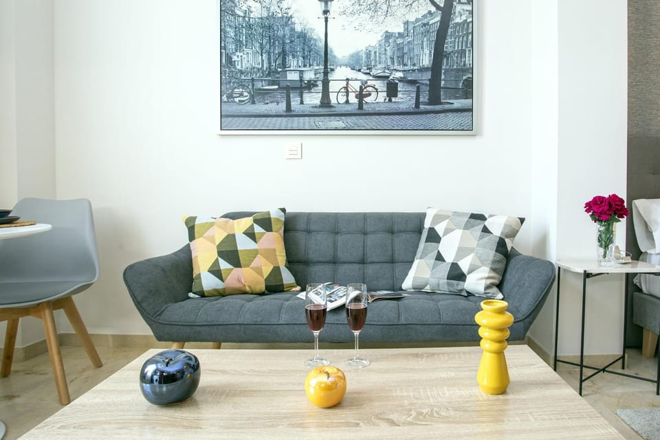 Communal lounge/ TV room, Living room