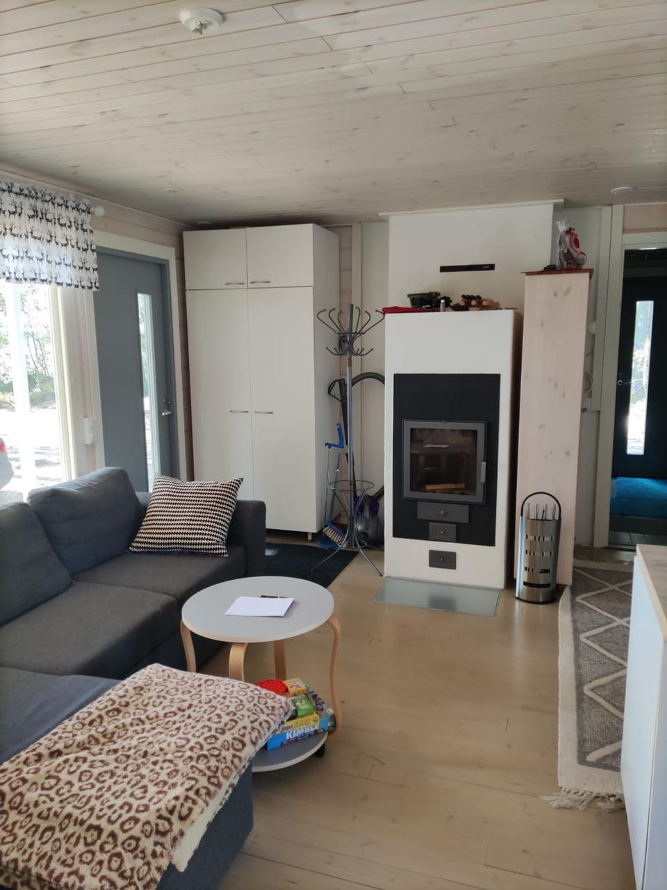 Living room, flat iron