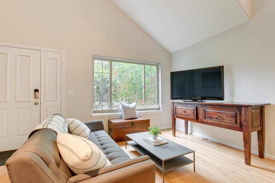 1 Mi to Dtwn: Stylish Denver Home w/ Patio House in Denver