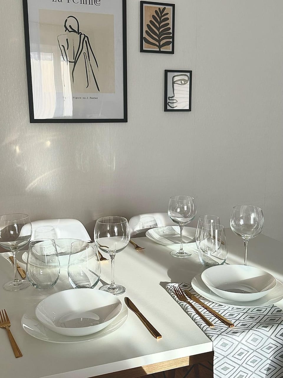 Food and drinks, Dining area
