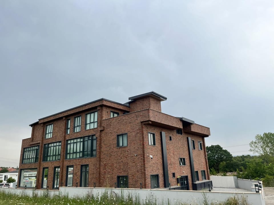 Property building, Day