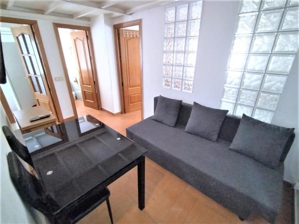 Apartamento - Puerta del Sol Apartment in Centro