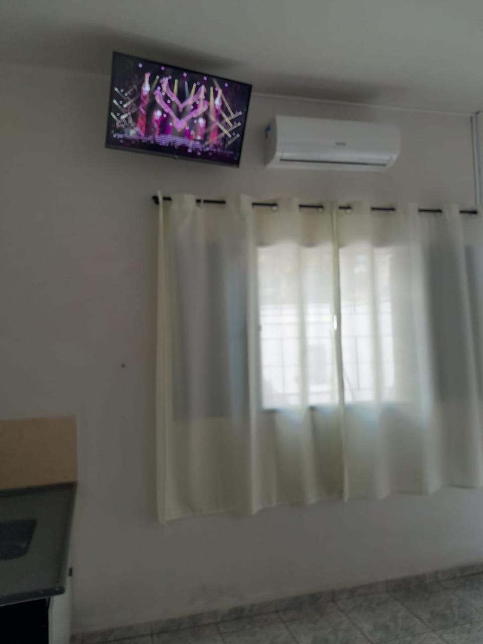 TV and multimedia, air conditioner
