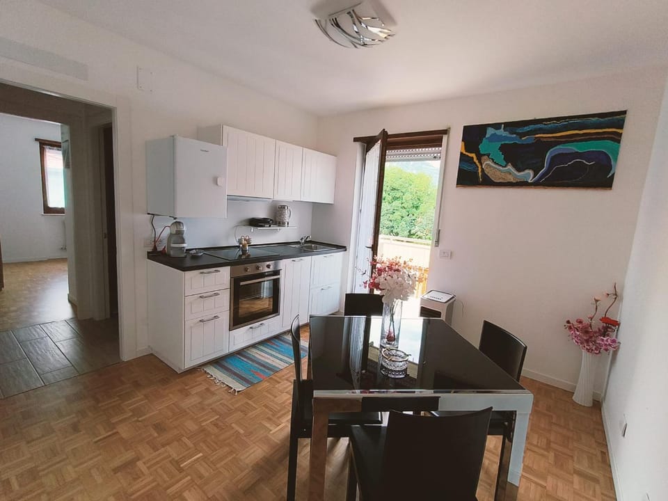 Kitchen or kitchenette, Dining area, dishwasher, oven, stove