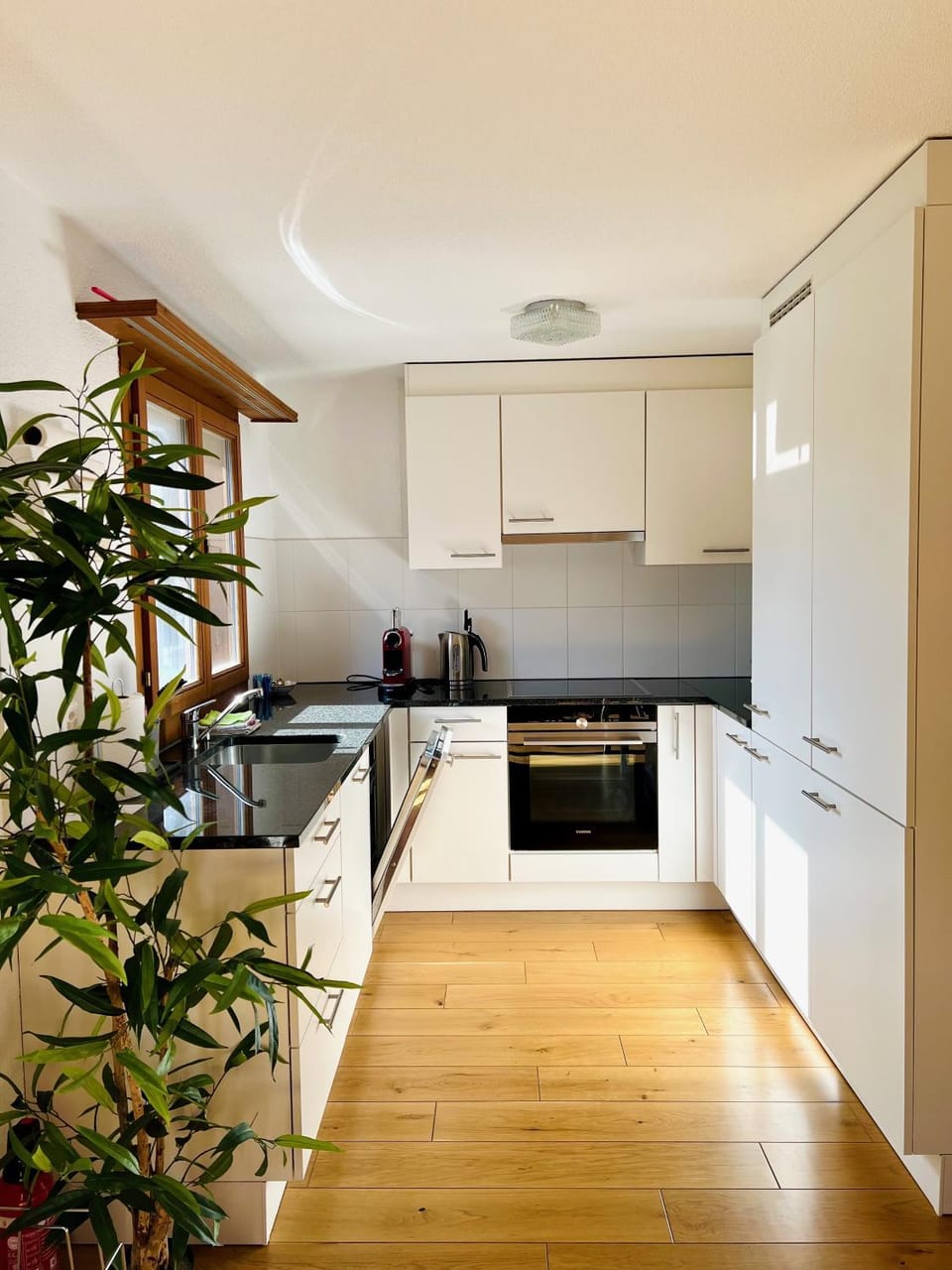 Kitchen or kitchenette, stove, kitchen, kitchen