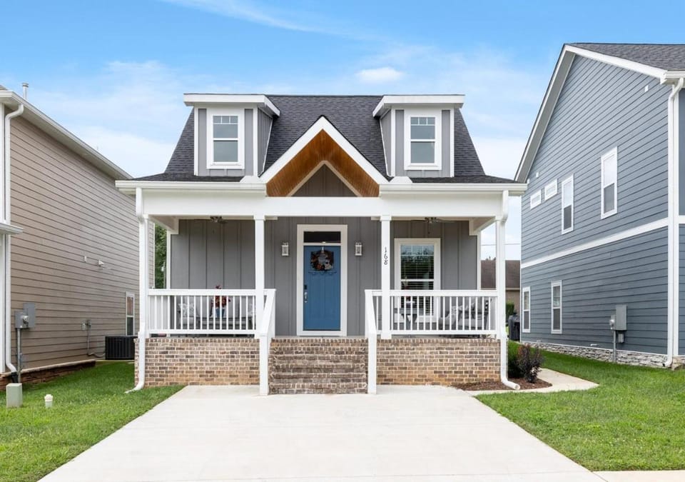 Property building, Street view