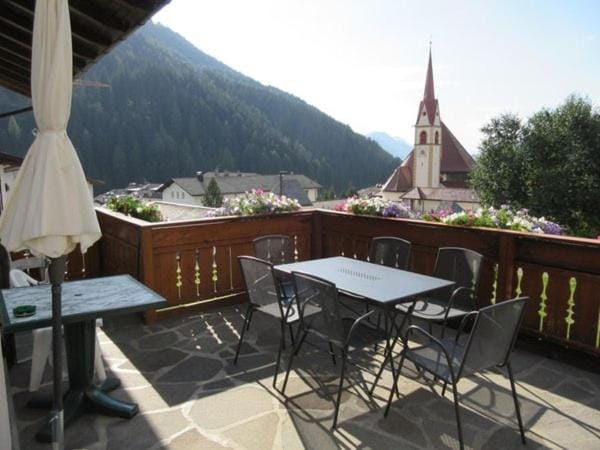 Day, Natural landscape, View (from property/room), Balcony/Terrace, Dining area, Mountain view