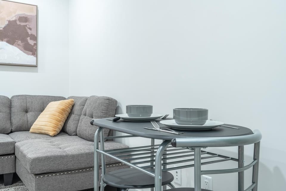 Stylish Getaway 2BD Basement by YMCA and South Health Campus Hospital Apartment in Calgary