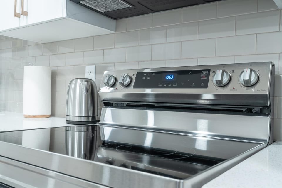 Stylish Getaway 2BD Basement by YMCA and South Health Campus Hospital Apartment in Calgary