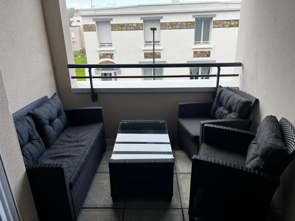 Appartement de standing avec parking privé Apartment in Normandy