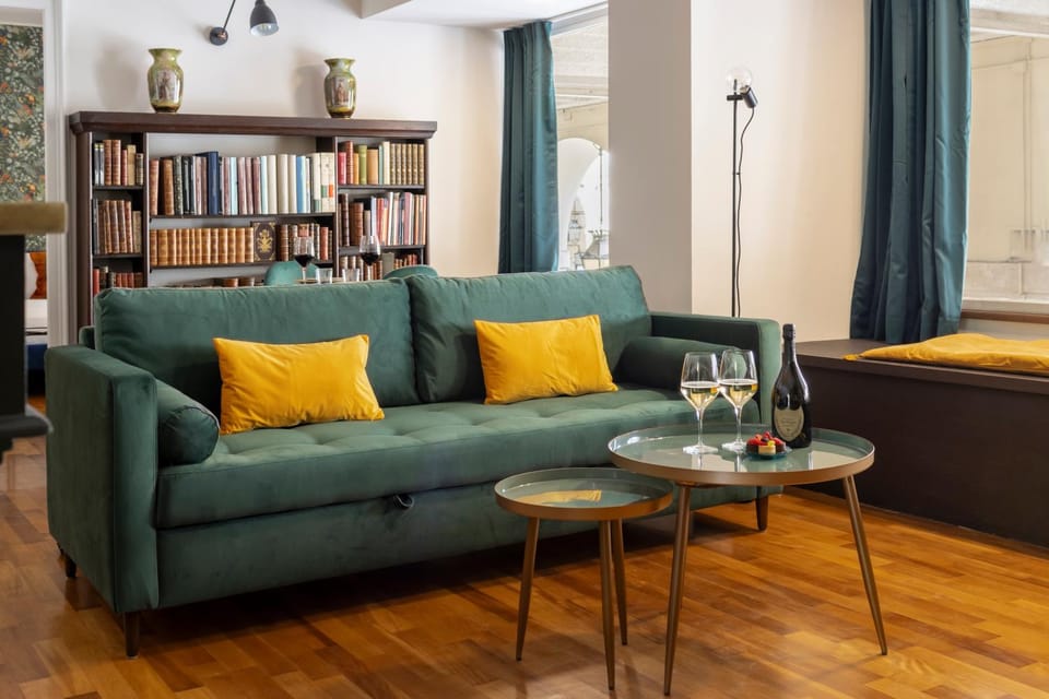 Library, Living room, Seating area