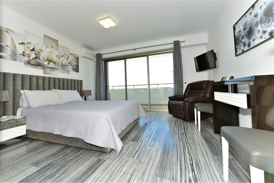 TV and multimedia, Bedroom