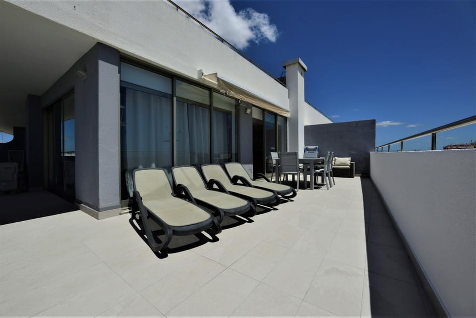 Balcony/Terrace, Seating area, Dining area, sunbed