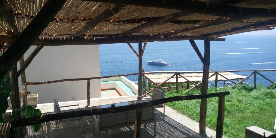 Sea Breeze House Apartment in Amalfi