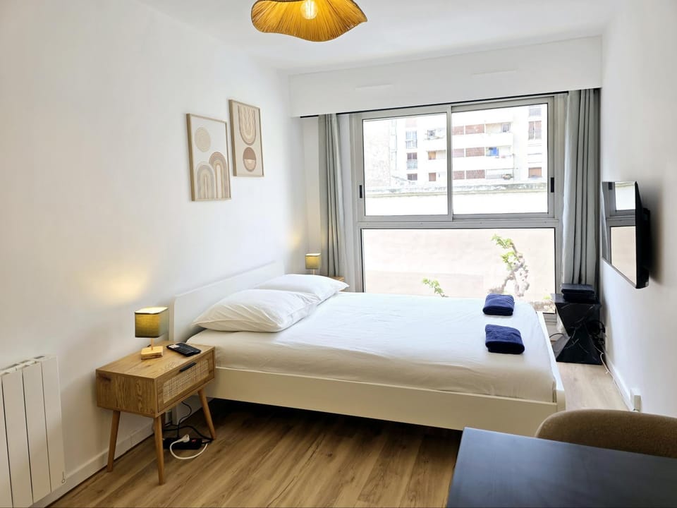 Cosy Apartments - Marseille Estiennes d'Orves - Hyper central students apartment close to metro and Vieux-Port Apartment in Marseille