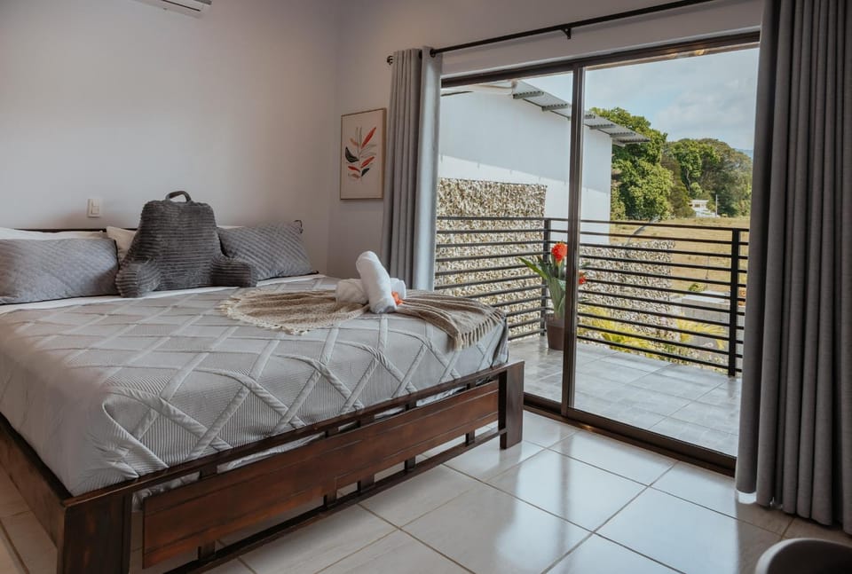 Bed, View (from property/room), Balcony/Terrace, Bedroom, air conditioner