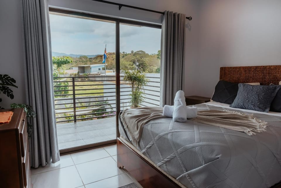 Bed, View (from property/room), Balcony/Terrace, Bedroom, towels