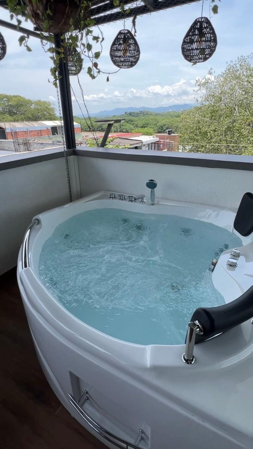 Natural landscape, Hot Tub, Bath