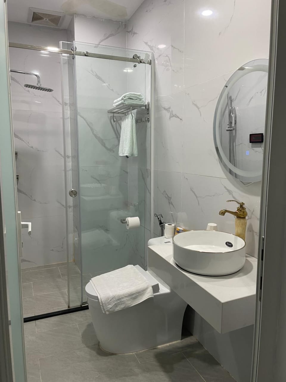 NẮNG Homestel Tây Ninh Bed and Breakfast in Cambodia