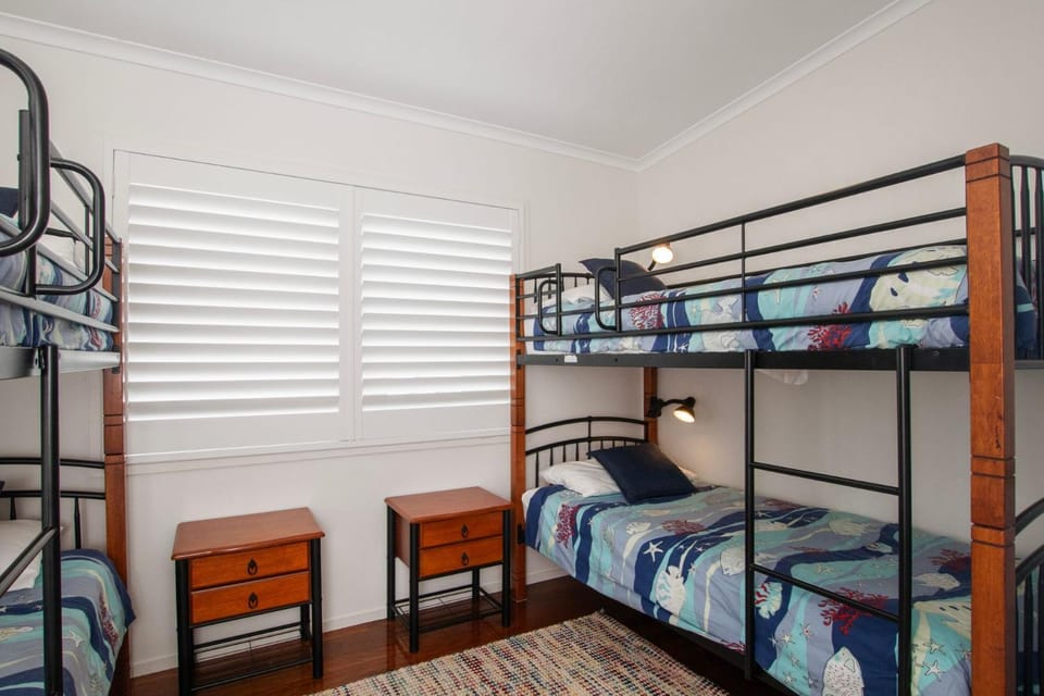 Bed, Bedroom, bunk bed