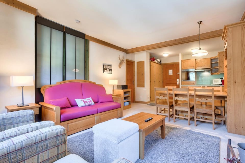 Bed, Living room, kitchen