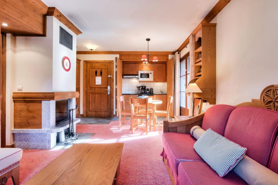 Bed, kitchen