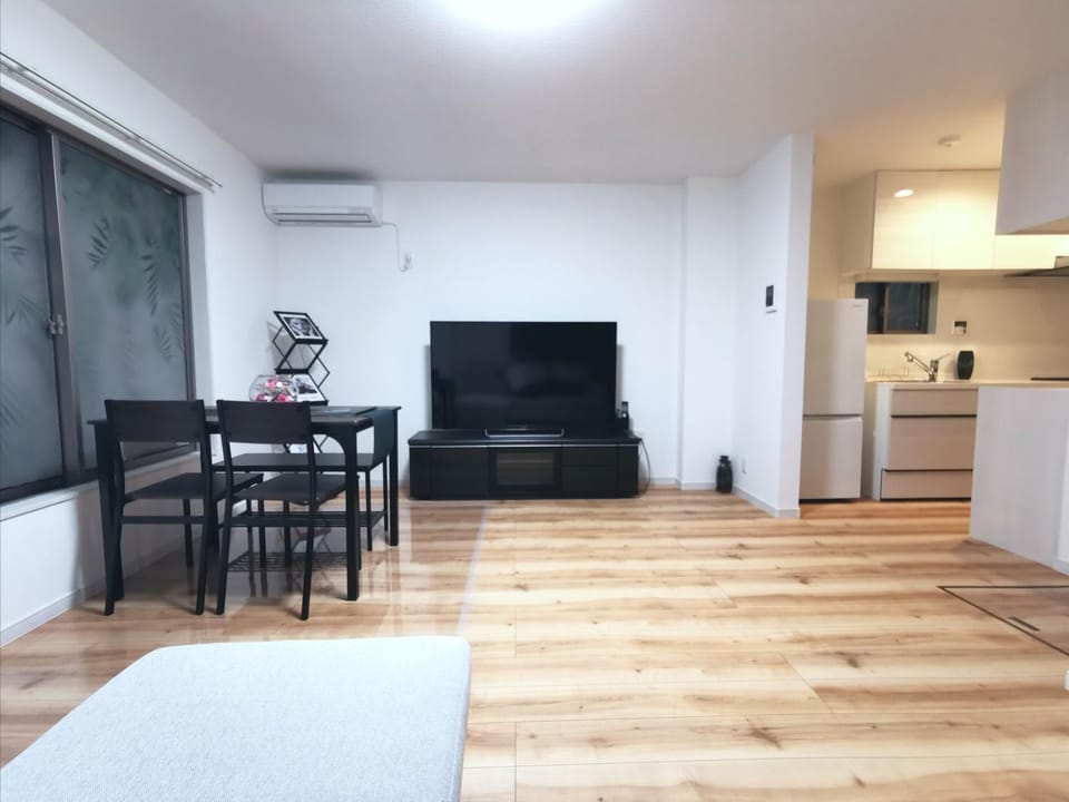 Living room, Dining area, air conditioner