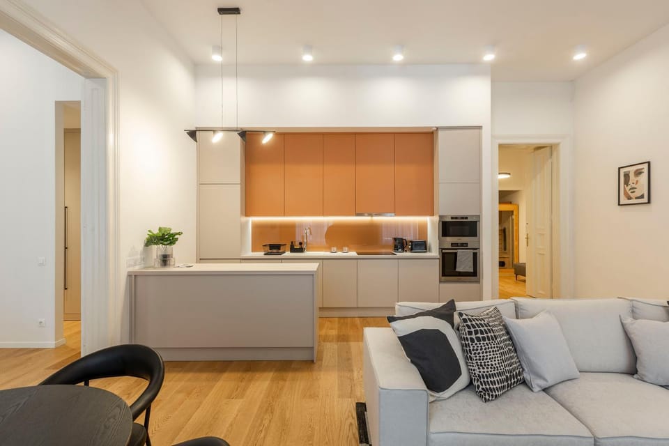 Kitchen or kitchenette, Living room, Seating area, minibar, pet friendly, stove