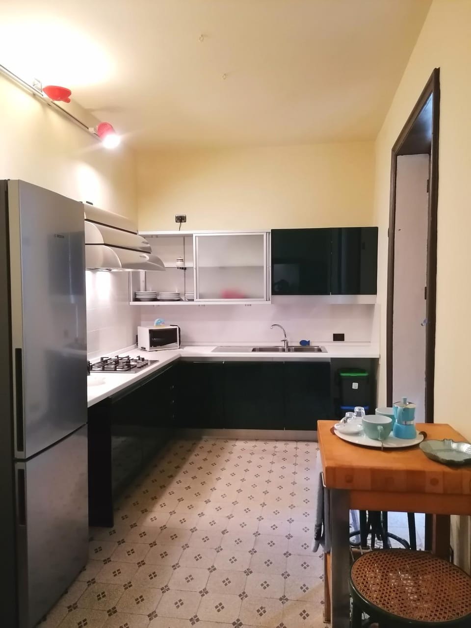 Kitchen or kitchenette, Dining area, oven, stove