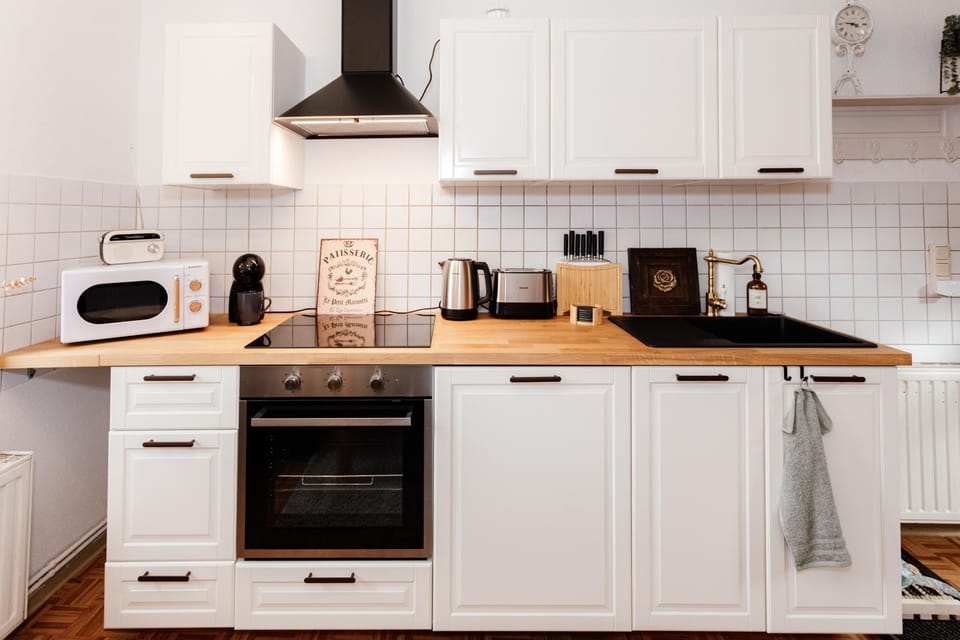 Coffee/tea facilities, Kitchen or kitchenette, dishwasher, minibar, pet friendly, stove, toaster
