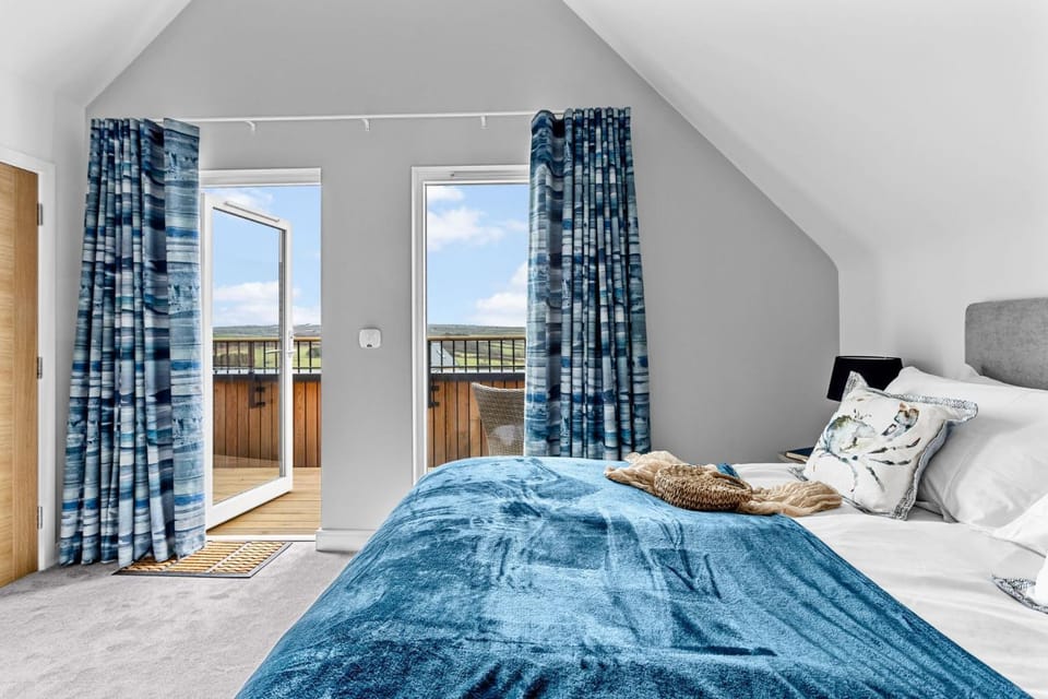 Bed, View (from property/room), Balcony/Terrace, Bedroom