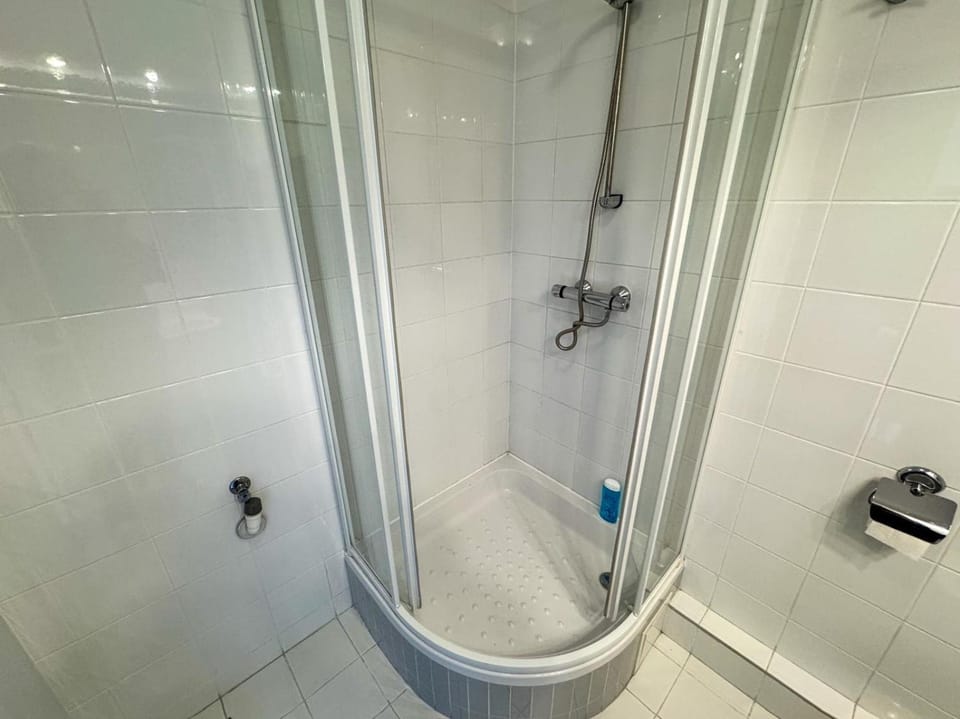 Fantastic Waw - Z6 Room - 403AN Apartment in Warsaw