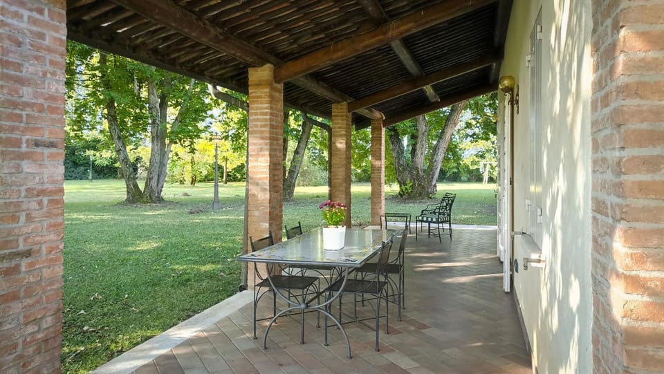 Patio, Garden, Dining area, Garden view