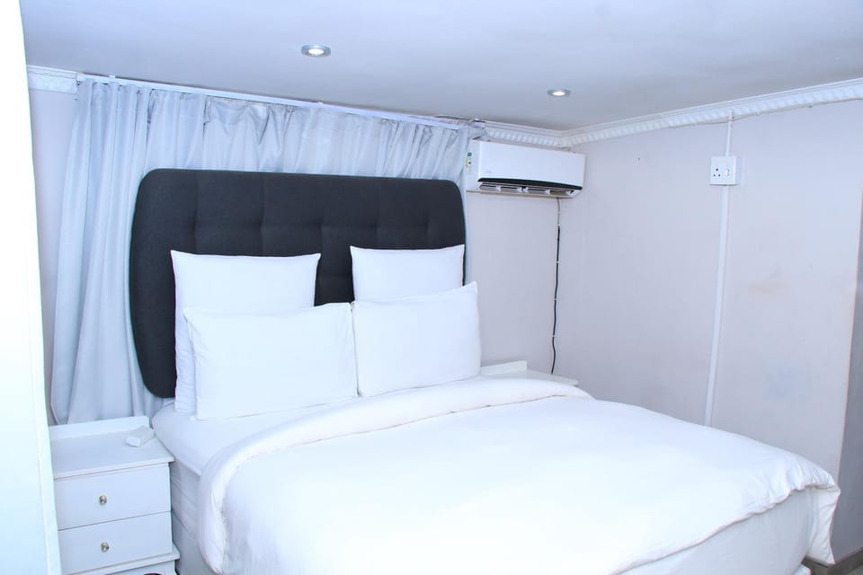 Suprime Hotels and Conference Bed and Breakfast in KwaZulu-Natal