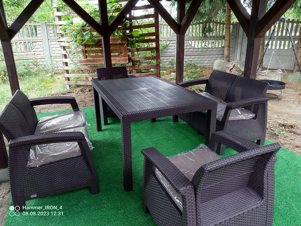 Garden, Seating area, Garden view