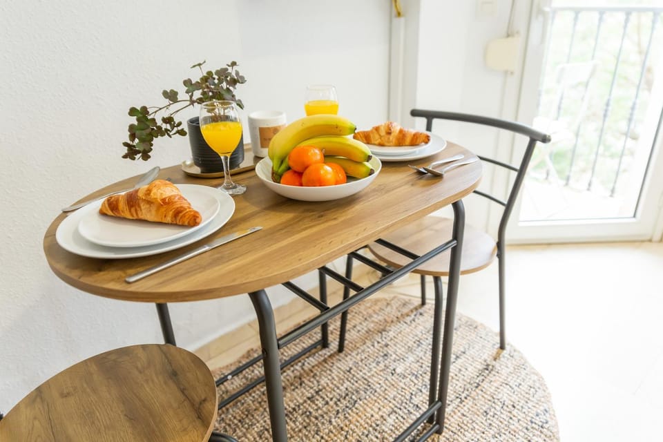 Camas Apartments! Apartment in Malaga
