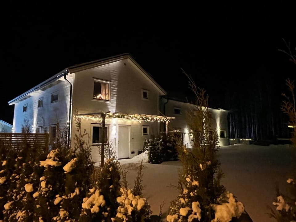 Property building, Patio, Winter