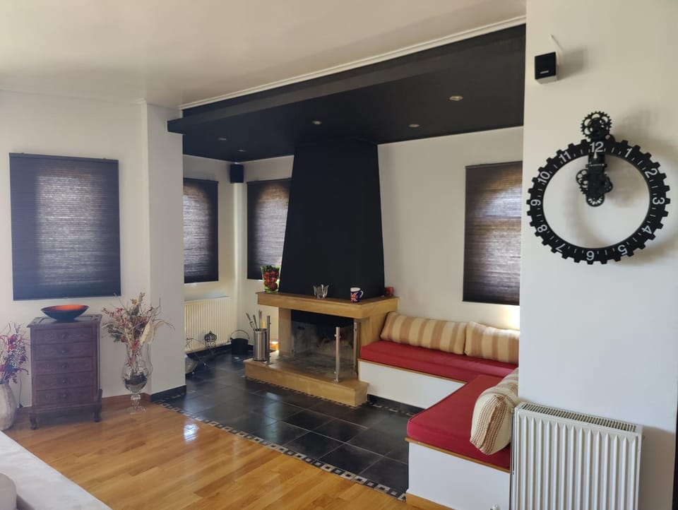 John's modern apartments artemida Apartment in East Attica Regional Unit, Greece