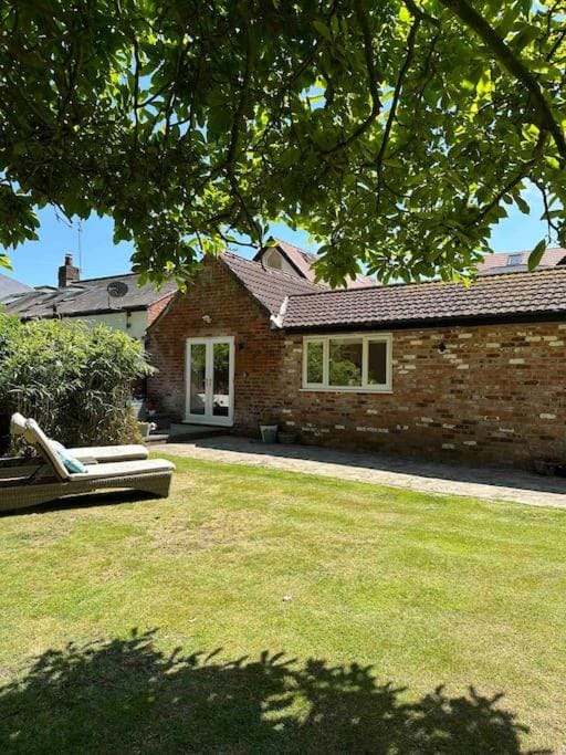 Leafy lodge in Lytham House in Borough of Fylde