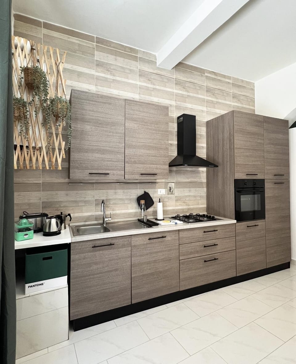 Kitchen or kitchenette, minibar, pet friendly, stove