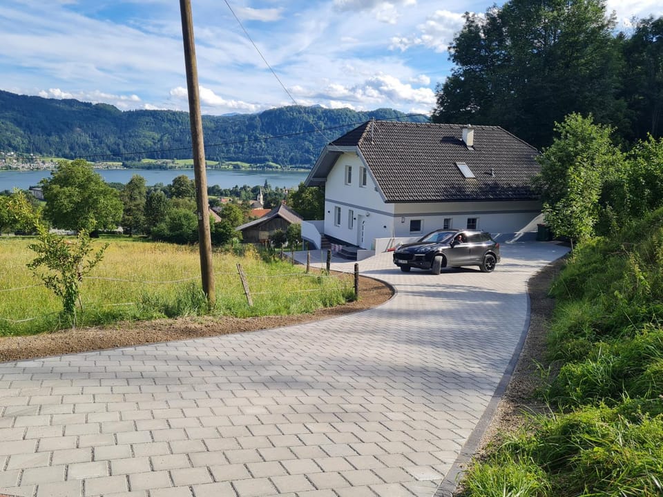 Property building, Lake view, Parking