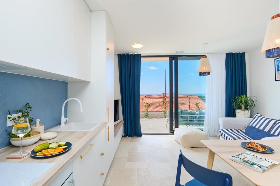 Kitchen or kitchenette, Living room, Other
