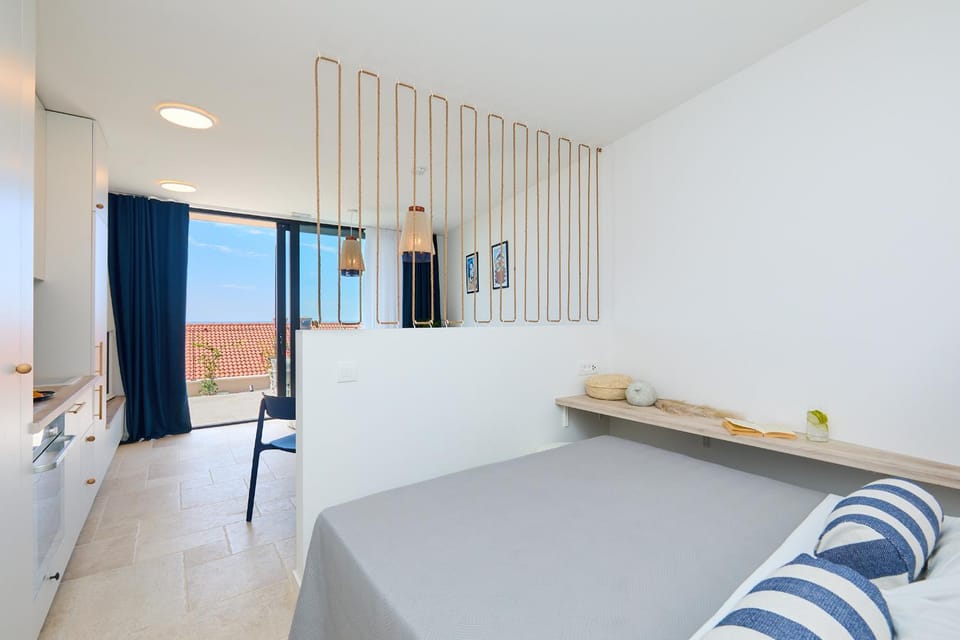 Bed, Other
