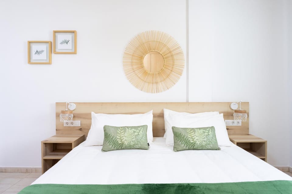 Home2Book Bright Apt Pool & Terrace, Amarilla Golf Apartment in Abona