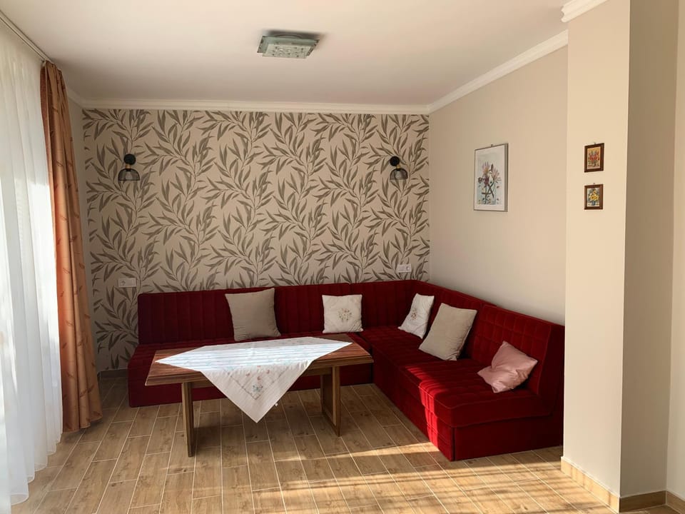 Erika Apartmanház Apartment in Hungary