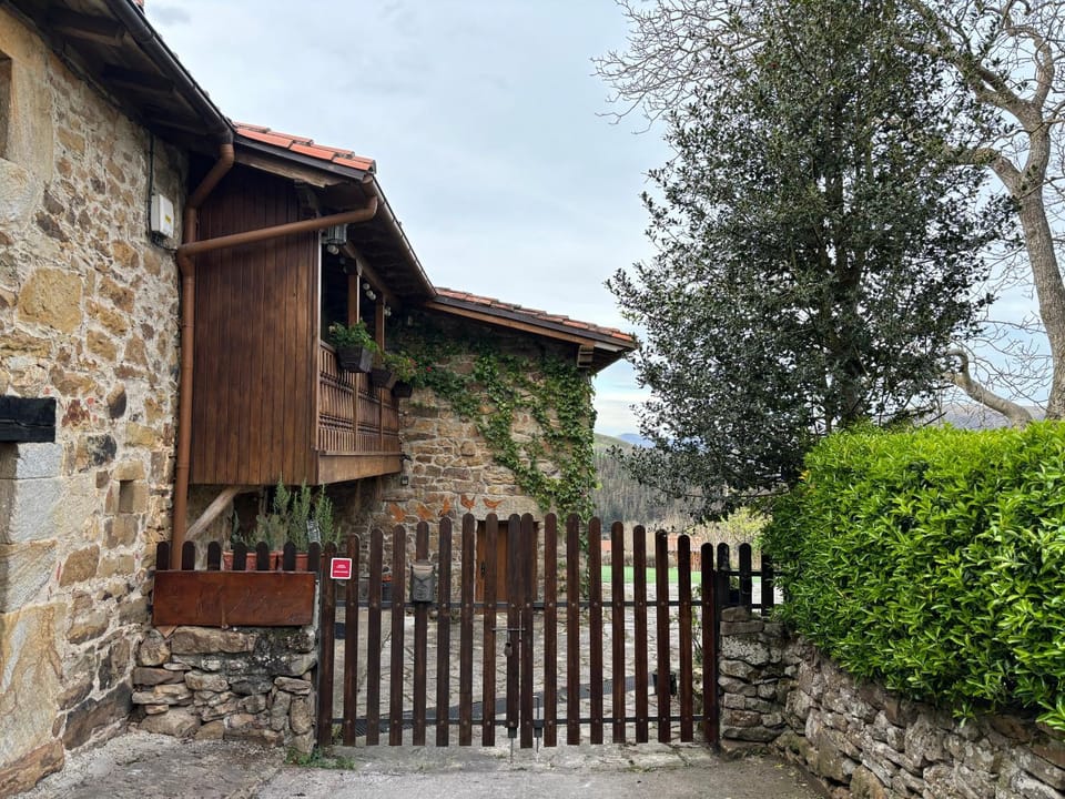 Casa El Nogal Chalet in Cantabria